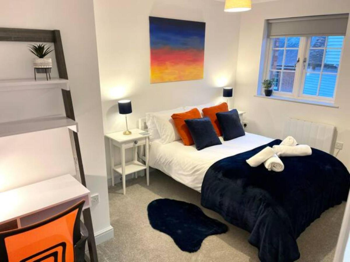 Bright & Cosy One Bedroom Apartment - 2 Beds - Perfect Base In Bishop'S Stortford Extérieur photo